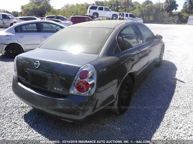 1N4AL11D35C952179 - 2005 NISSAN ALTIMA S/SL GRAY photo 4