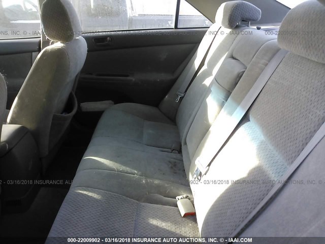 4T1BE30K64U266193 - 2004 TOYOTA CAMRY LE/XLE/SE ვერცხლისფერი ფოტო 8