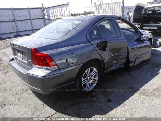 YV1RS592452440716 - 2005 VOLVO S60 2.5T GRAY photo 4