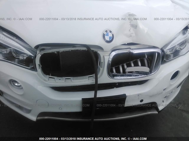 5UXKR2C31H0U24846 - 2017 BMW X5 SDRIVE35I WHITE photo 6