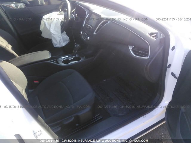 1G1ZB5ST3HF228419 - 2017 CHEVROLET MALIBU LS 白色 照片 5
