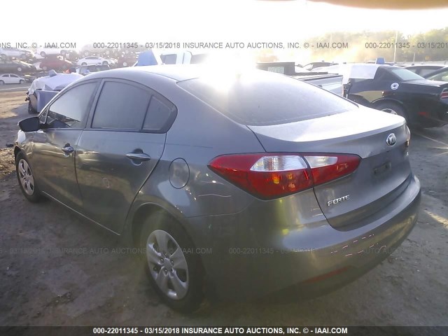 KNAFX4A67G5606342 - 2016 KIA FORTE LX GRAY photo 3