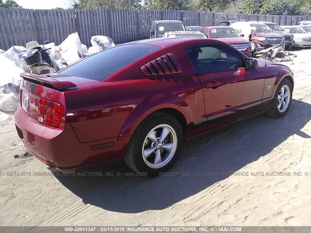 1ZVHT82H685177031 - 2008 FORD MUSTANG GT RED photo 4