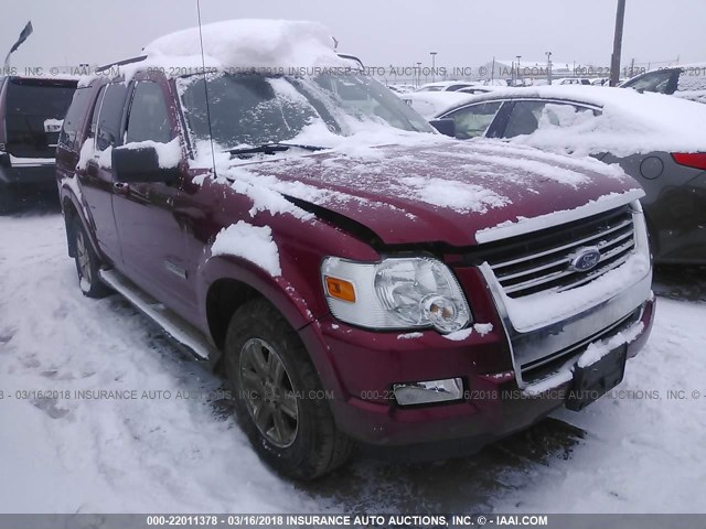 1FMEU73E68UA86716 - 2008 FORD EXPLORER XLT RED photo 1