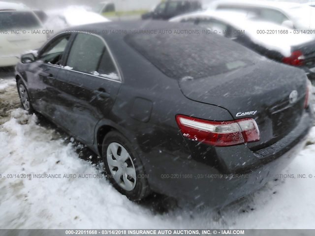 4T1BE46K09U329177 - 2009 TOYOTA CAMRY SE/LE/XLE Серый фото 3