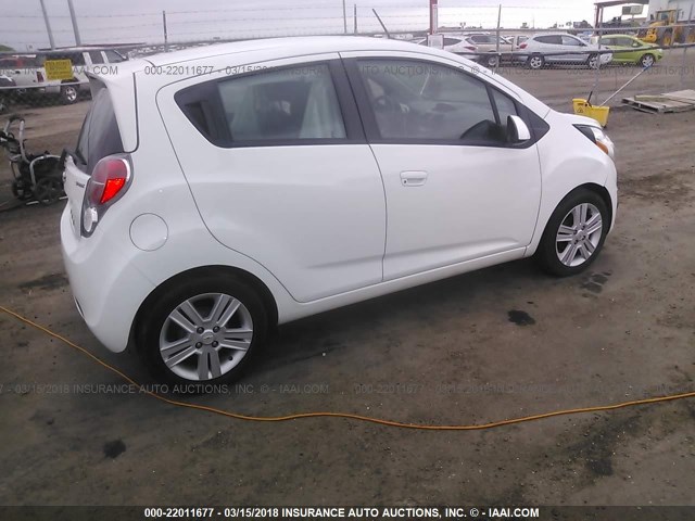 KL8CB6S92FC741434 - 2015 CHEVROLET SPARK LS WHITE photo 4