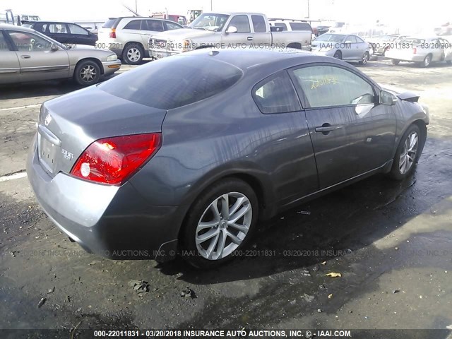 1N4BL2EP2AC161151 - 2010 NISSAN ALTIMA SR GRAY photo 4