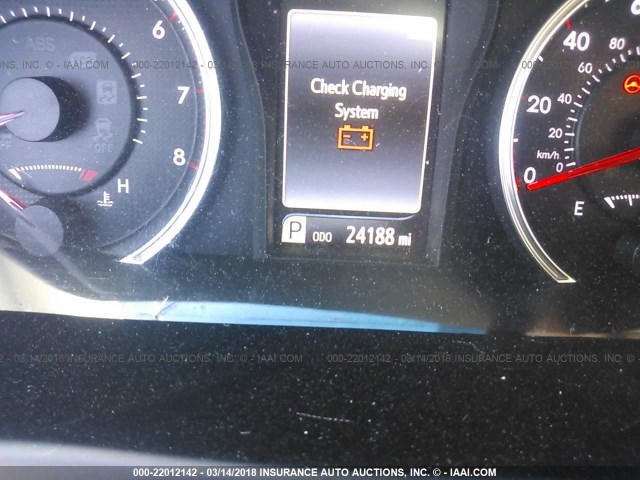 4T1BF1FK2FU495384 - 2015 TOYOTA CAMRY LE/XLE/SE/XSE ვერცხლისფერი ფოტო 7