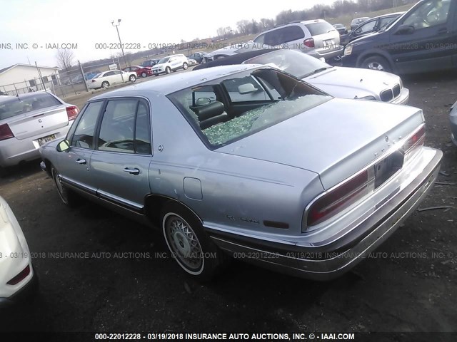 1G4CW52L3R1629738 - 1994 BUICK PARK AVENUE  BLUE photo 3