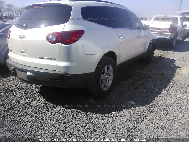 1GNKVGED9CJ125339 - 2012 CHEVROLET TRAVERSE LT WHITE photo 4