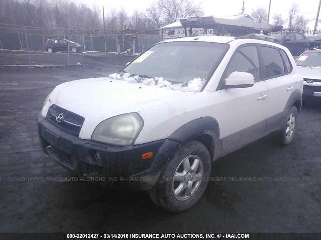 KM8JN72D85U072008 - 2005 HYUNDAI TUCSON GLS/LX WHITE photo 2