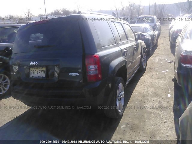 1C4NJRFB1DD174240 - 2013 JEEP PATRIOT LATITUDE BLACK photo 4