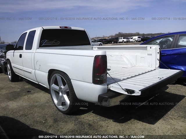 2GCEC19V631292151 - 2003 CHEVROLET SILVERADO C1500 WHITE photo 3