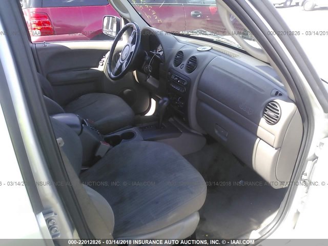 1J4GK48K63W662585 - 2003 JEEP LIBERTY SPORT/FREEDOM ვერცხლისფერი ფოტო 5