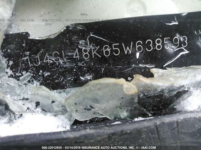 1J4GL48K65W638593 - 2005 JEEP LIBERTY SPORT თეთრი ფოტო 9