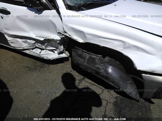 JF1SF65541H746801 - 2001 SUBARU FORESTER S WHITE photo 6