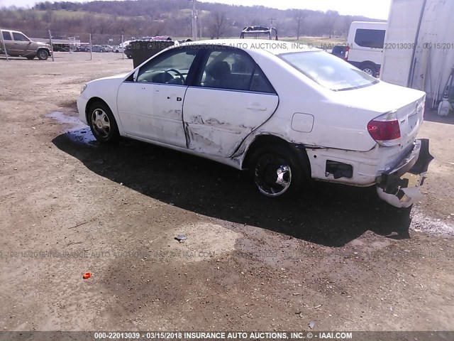4T1BE32K85U415086 - 2005 TOYOTA CAMRY LE/XLE/SE WHITE photo 3