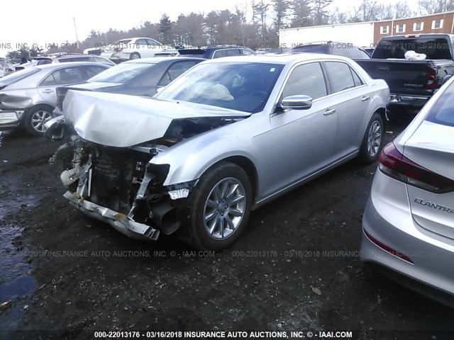 2C3CCACG2CH224166 - 2012 CHRYSLER 300 LIMITED SILVER photo 2