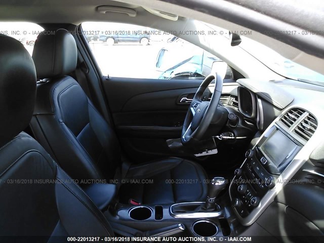 1G11F5SL2FF267436 - 2015 CHEVROLET MALIBU LTZ 栗色 照片 5