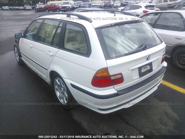 WBAAR334XYJM00144 - 2000 BMW 323 IT WHITE photo 3