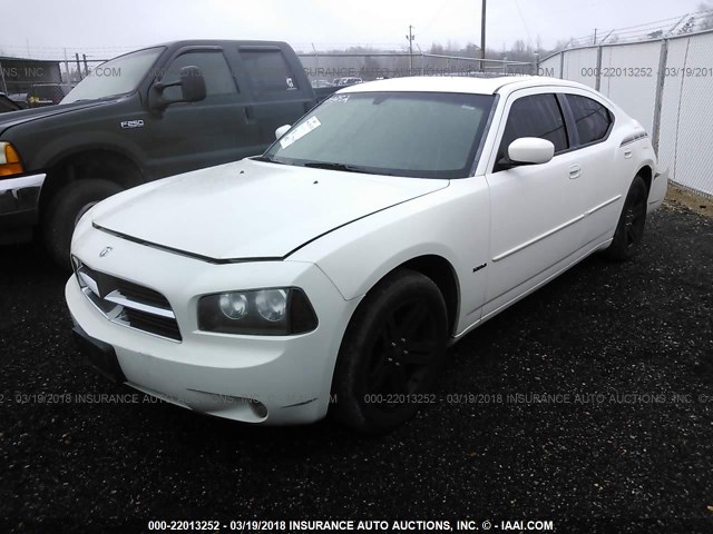 2B3KA53H66H517538 - 2006 DODGE CHARGER R/T WHITE photo 2