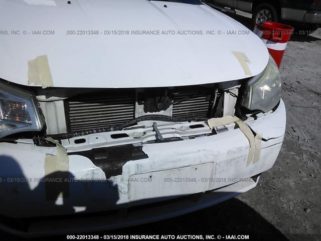 1FAHP33N18W227722 - 2008 FORD FOCUS SE/SEL/SES WHITE photo 6