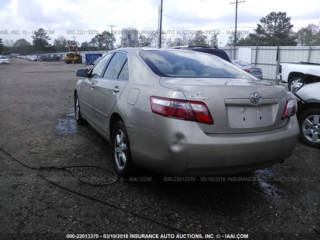 4T1BE46K49U335497 - 2009 TOYOTA CAMRY SE/LE/XLE Золотой фото 3