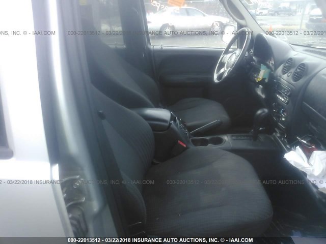 1J4GL48KX3W722221 - 2003 JEEP LIBERTY SPORT/FREEDOM ვერცხლისფერი ფოტო 5