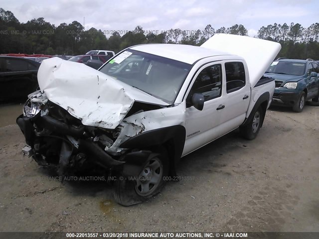 5TFJX4GN6DX023479 - 2013 TOYOTA TACOMA DOUBLE CAB WHITE photo 2