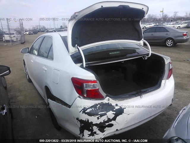 4T1BD1FK9DU076807 - 2013 TOYOTA CAMRY HYBRID/LE/XLE 白色 照片 3