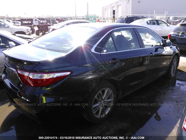 4T1BF1FK1GU539814 - 2016 TOYOTA CAMRY LE/XLE/SE/XSE Dark Blue photo 4