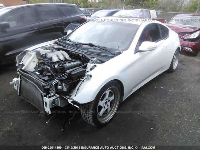 KMHHU6KH2BU062519 - 2011 HYUNDAI GENESIS COUPE 3.8L WHITE photo 2