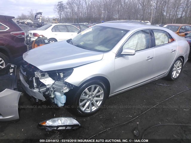 1G11F5SLXFF117607 - 2015 CHEVROLET MALIBU LTZ 银色 照片 2
