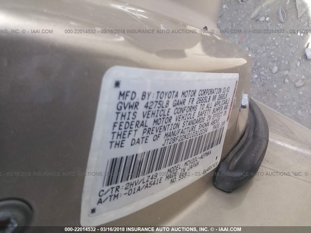 JT2BF22K010312234 - 2001 TOYOTA CAMRY CE/LE/XLE GOLD photo 9