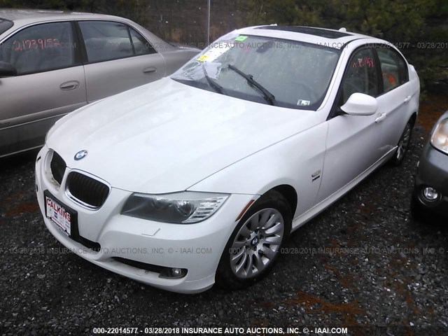 WBAPK53519A643331 - 2009 BMW 328 XI SULEV WHITE photo 2