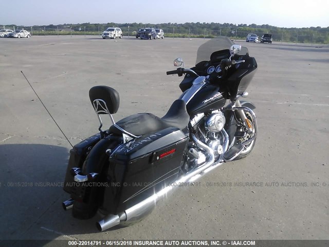 1HD1KHM15BB678992 - 2011 HARLEY-DAVIDSON FLTRX 黑色 照片 4