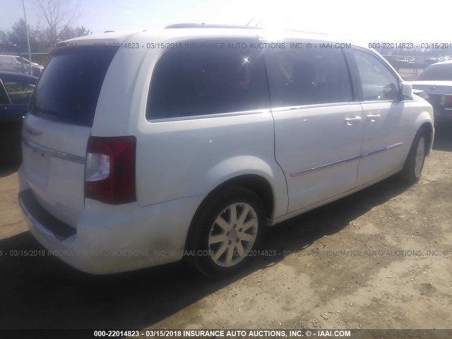 2C4RC1BG3DR689204 - 2013 CHRYSLER TOWN & COUNTRY TOURING 白色 照片 4
