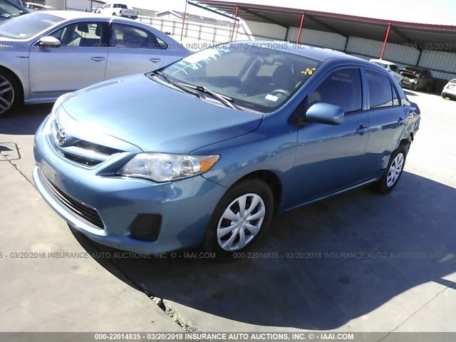 5YFBU4EE7DP197320 - 2013 TOYOTA COROLLA S/LE BLUE photo 2