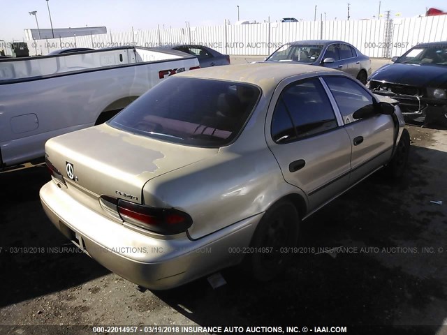 1Y1SK5262TZ023387 - 1996 GEO PRIZM LSI GOLD photo 4