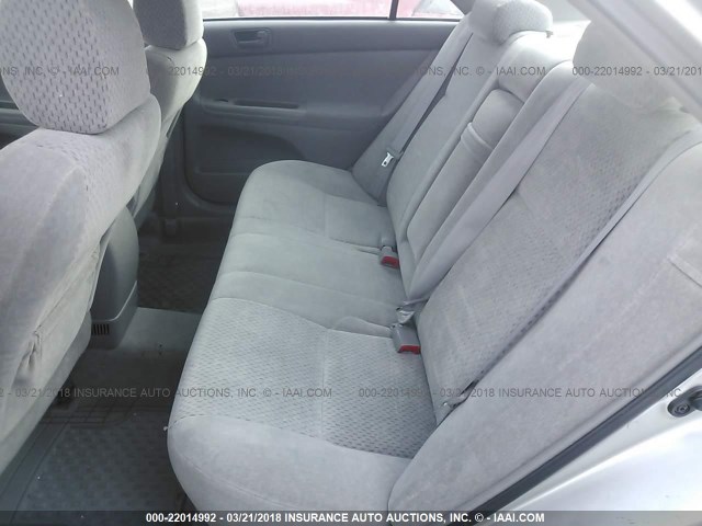 4T1BE32K04U821930 - 2004 TOYOTA CAMRY LE/XLE/SE SILVER photo 8