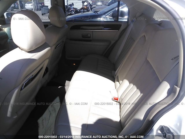 1LNHM81W83Y625451 - 2003 LINCOLN TOWN CAR EXECUTIVE WHITE photo 8