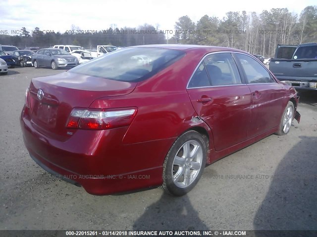 4T1BK46K27U034068 - 2007 TOYOTA CAMRY NEW GENERAT LE/XLE/SE RED photo 4