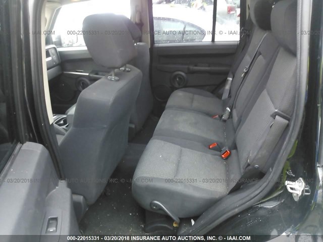 1J8HG48K68C182009 - 2008 JEEP COMMANDER SPORT შავი ფოტო 8