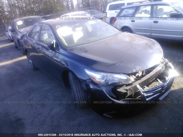 4T1BF1FK1FU487373 - 2015 TOYOTA CAMRY LE/XLE/SE/XSE შავი ფოტო 1