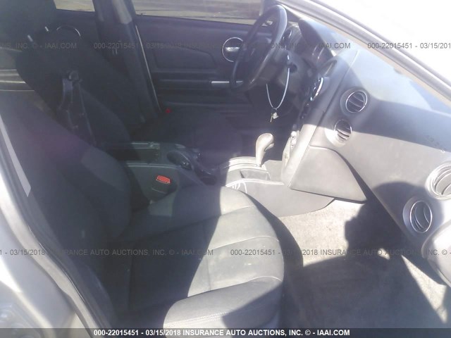 2G2WP552261248362 - 2006 PONTIAC GRAND PRIX SILVER photo 5