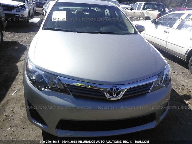 4T1BF1FKXEU840062 - 2014 TOYOTA CAMRY L/SE/LE/XLE 金色 照片 6