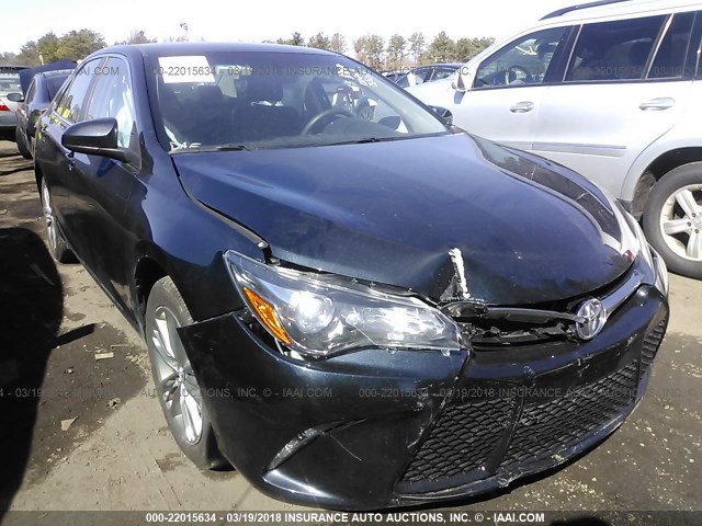 4T1BF1FK3HU351779 - 2017 TOYOTA CAMRY LE/XLE/SE/XSE 黑色 照片 6