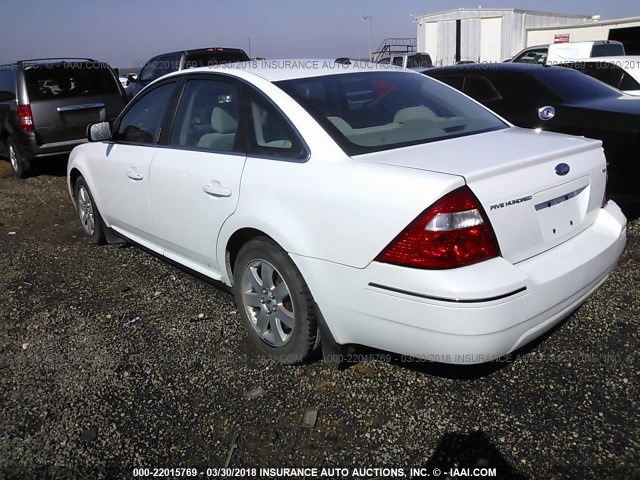 1FAHP24117G124170 - 2007 FORD FIVE HUNDRED SEL WHITE photo 3