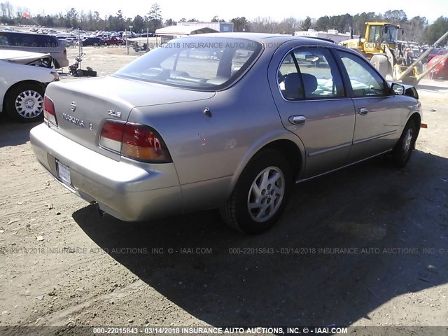 JN1CA21D7XT204989 - 1999 NISSAN MAXIMA GLE/GXE/SE GRAY photo 4