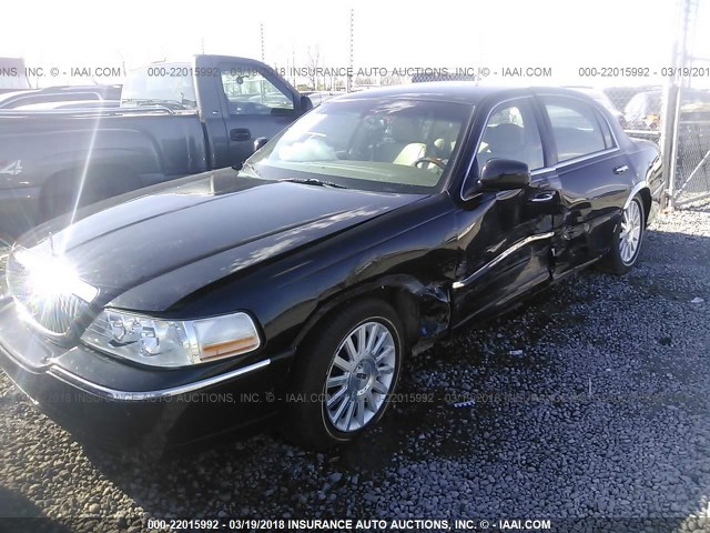 1LNHM83W54Y622165 - 2004 LINCOLN TOWN CAR ULTIMATE BLACK photo 6